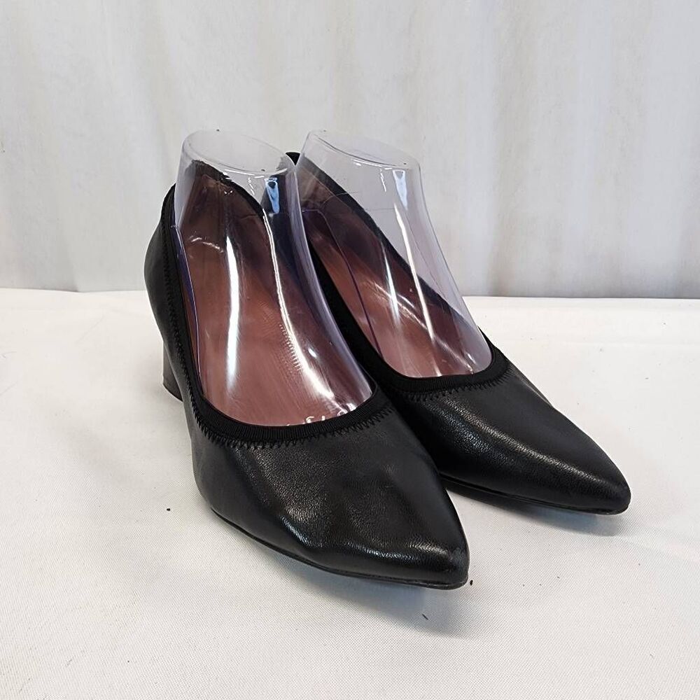 Gentle Souls by Kenneth Cole Women's Dionne Pointed Toe Slip On Pumps Size 8.5